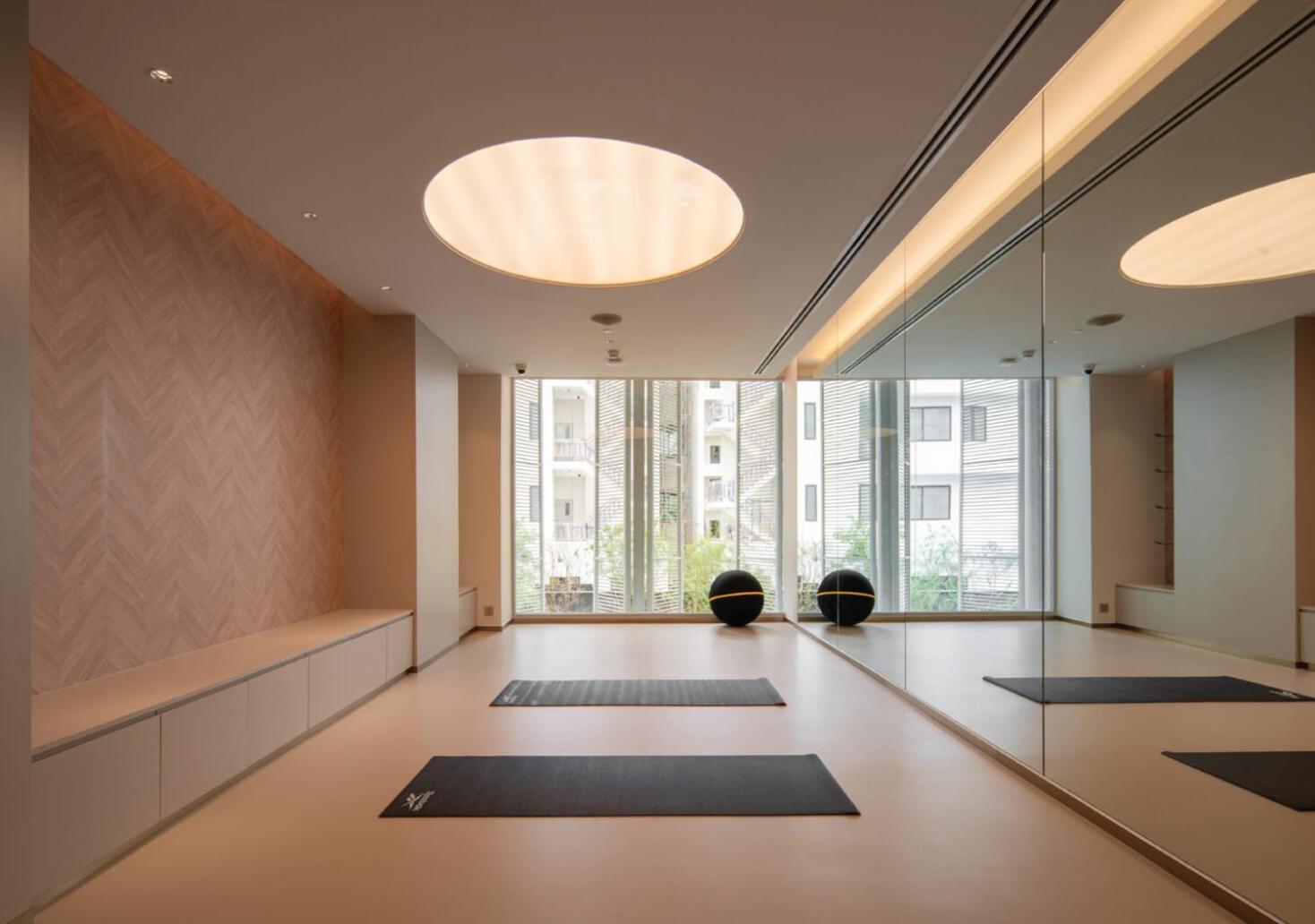 Maison Hotel Bangkok Dış mekan fotoğraf The Yoga Room