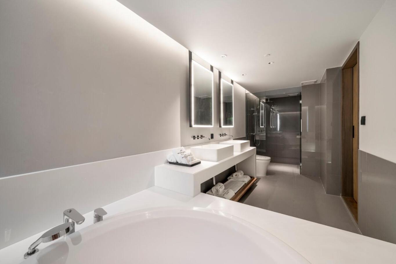 Maison Hotel Bangkok Dış mekan fotoğraf Bathroom